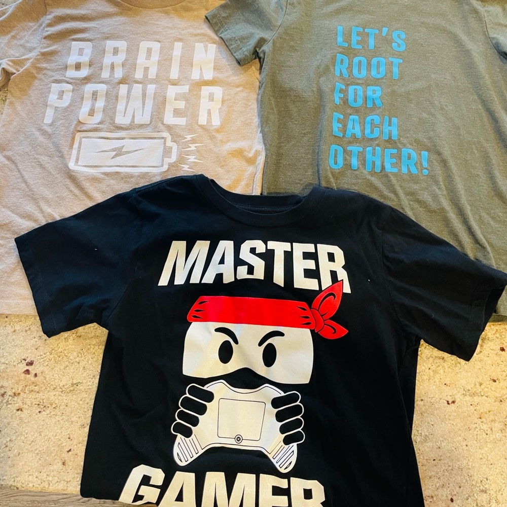 3 Boys T-shirts Size 8